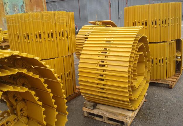 Гусеница в сборе 49 зв. 600 мм башмак Komatsu PC200LC-7
