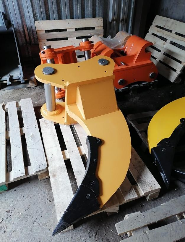 Рыхлитель на Hyundai R250 R290 R300