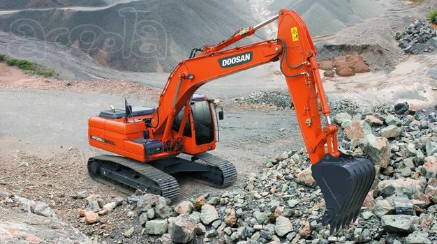 Аренда гусеничного экскаватора Doosan dx225lca. Екатеринбург и область