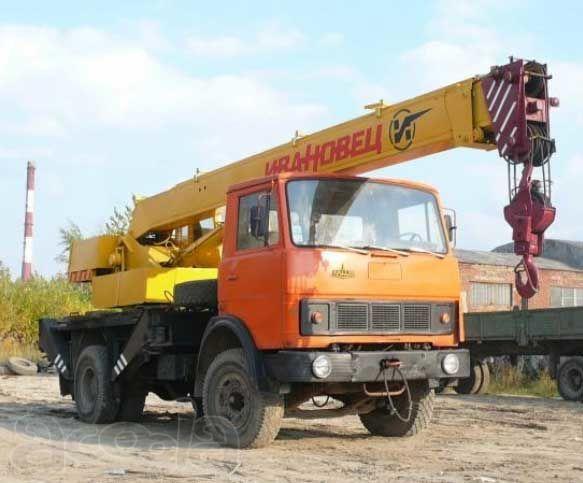 Автокран 14т в аренду в  Нижнем Тагиле