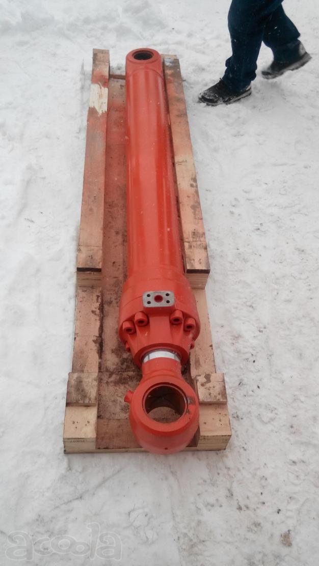 Гидроцилиндр Hitachi ZX 330