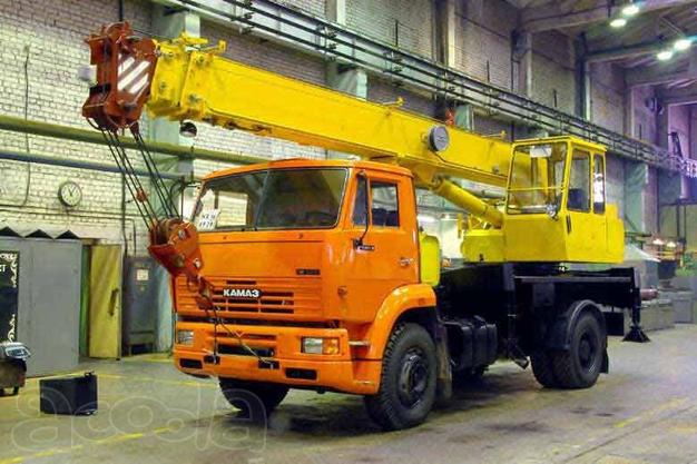 Услуги автокрана. Грузоподъёмность 14 тонн, стрела 14 метров