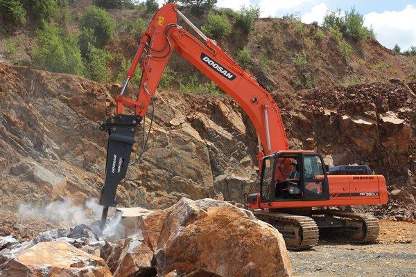 Услуги гидромолота. Doosan Solar 500 LC-V