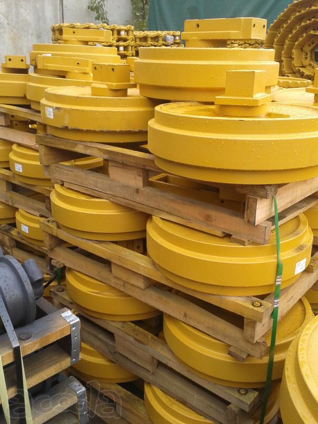 Колесо направляющее для Komatsu PC300-7