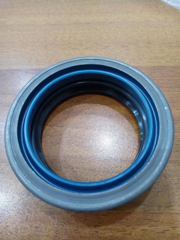 Сальник полуоси для экскаваторов Hyundai R170W-7, ZGAQ-02236